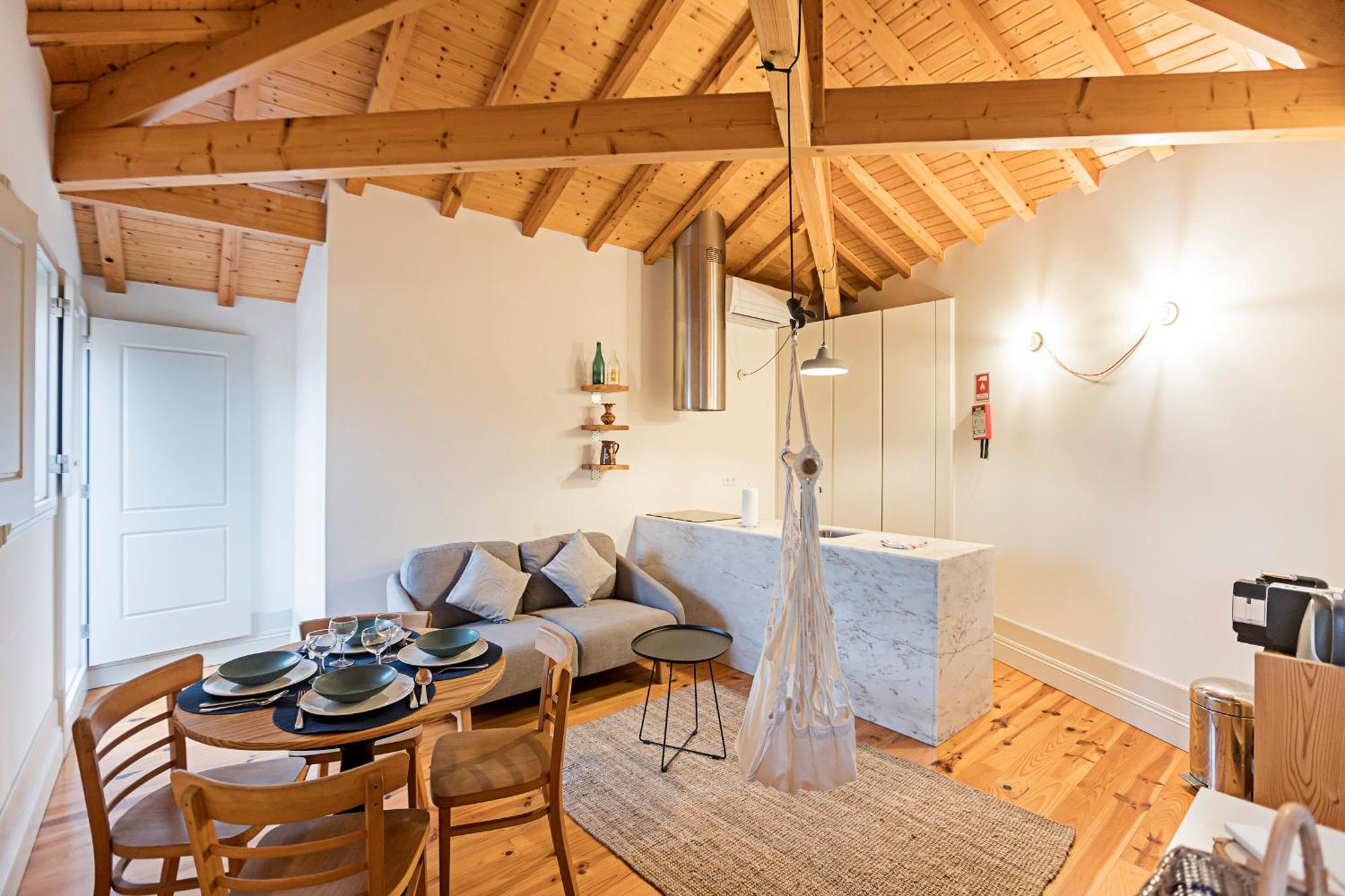 Charming Retreat With Balcony Lägenhet OOporto Exteriör bild